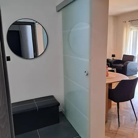 Lejlighed Apartman S Terasom I Vrtom