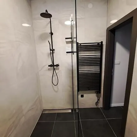 Apartman S Terasom I Vrtom Lejlighed *