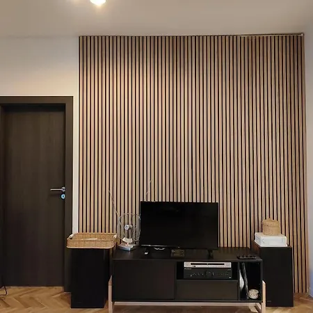 Apartman S Terasom I Vrtom Lejlighed